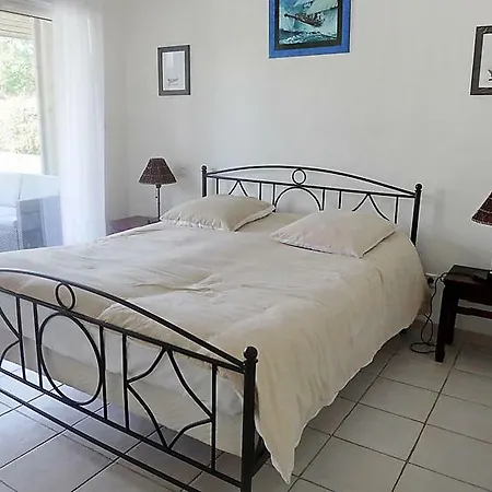 Sleeps 6 Pool